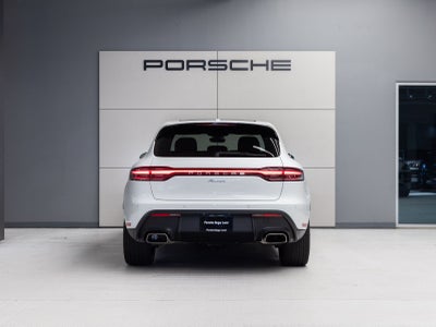 2026 Porsche Macan AWD
