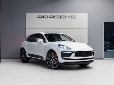 2026 Porsche Macan AWD