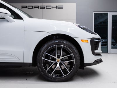 2026 Porsche Macan Macan