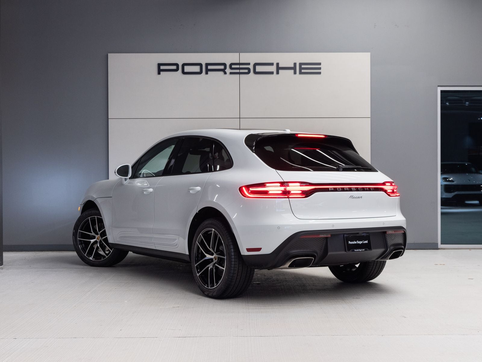 2026 Porsche Macan Macan