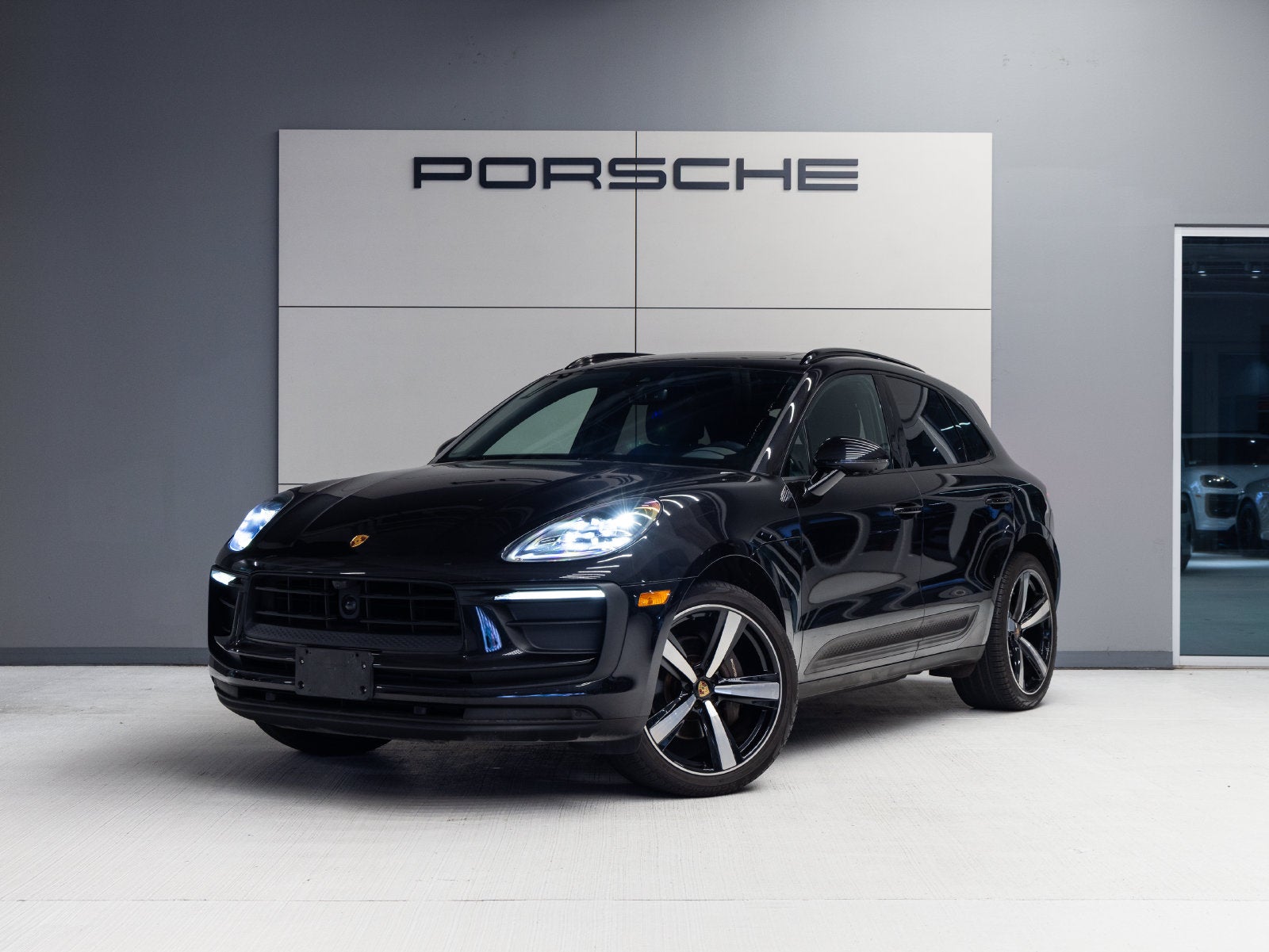 2023 Porsche Macan Macan