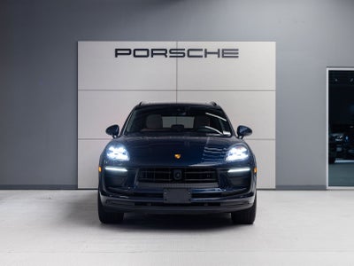 2023 Porsche Macan AWD