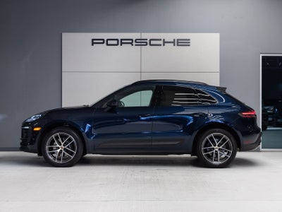 2023 Porsche Macan AWD