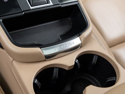 2023 Porsche Macan AWD
