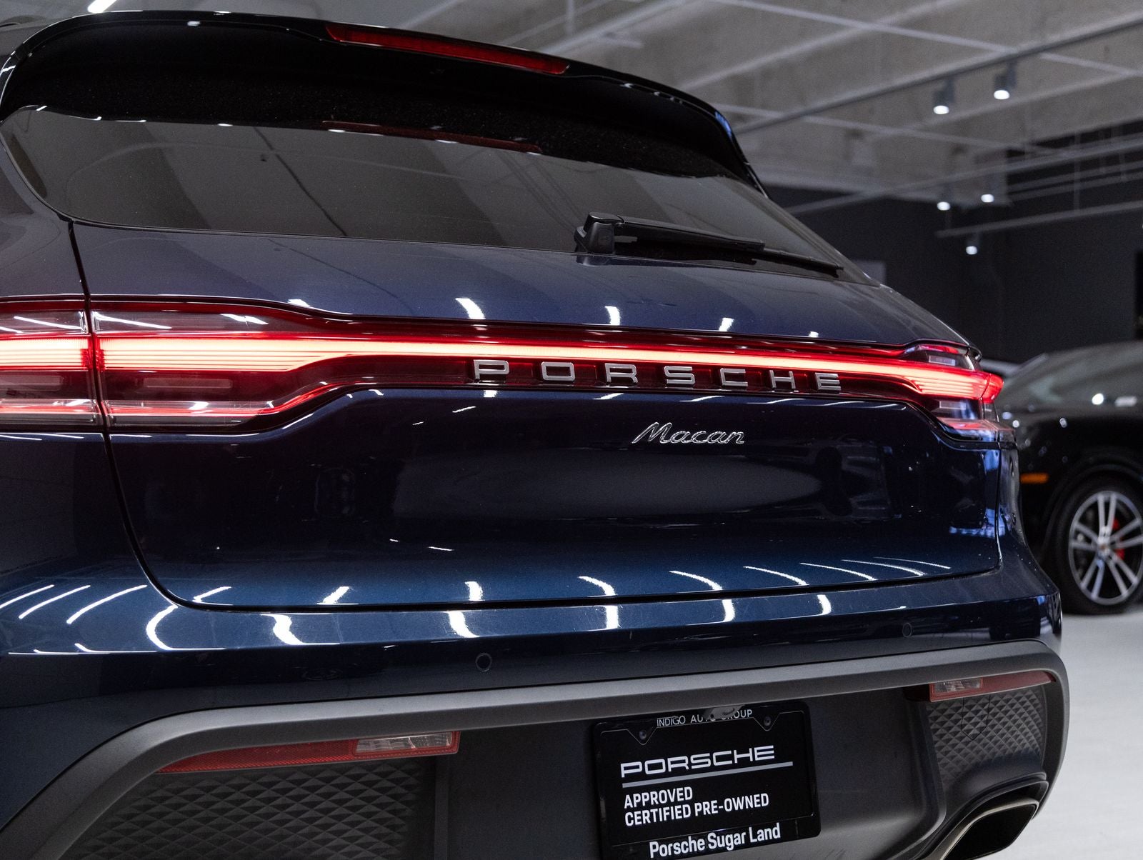 2023 Porsche Macan AWD