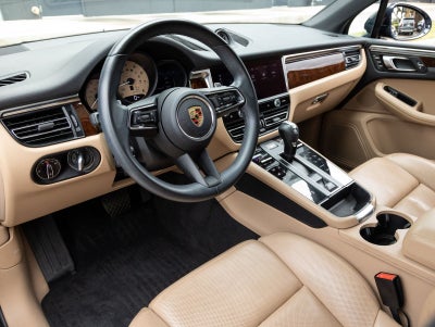 2023 Porsche Macan AWD
