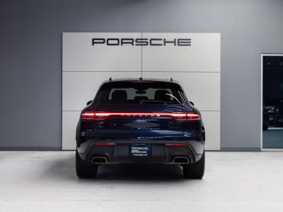 2023 Porsche Macan AWD
