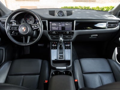 2023 Porsche Macan AWD