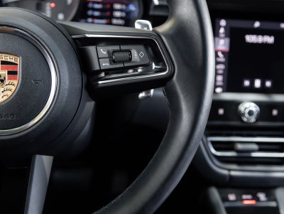 2023 Porsche Macan AWD