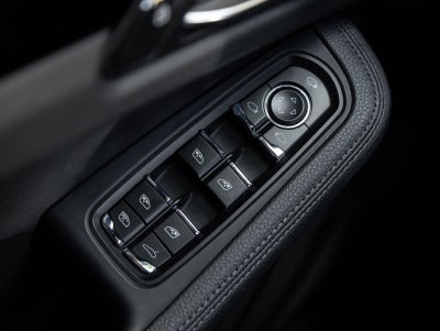 2023 Porsche Macan AWD