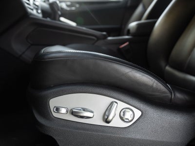 2023 Porsche Macan AWD