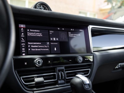 2023 Porsche Macan AWD