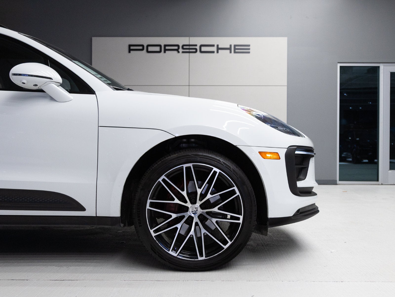 2023 Porsche Macan Macan