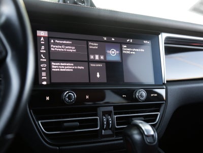 2023 Porsche Macan Macan