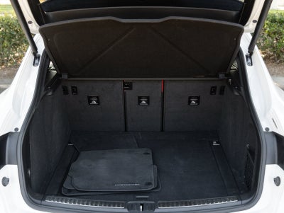 2023 Porsche Macan Macan