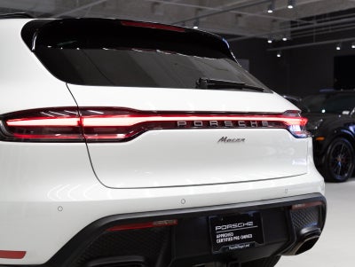2023 Porsche Macan Macan
