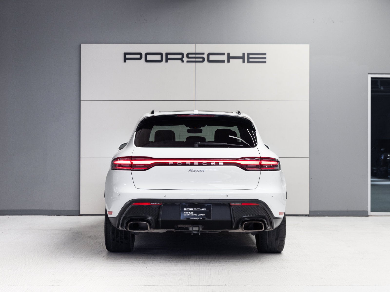 2023 Porsche Macan Macan