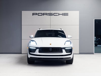 2024 Porsche Macan Macan