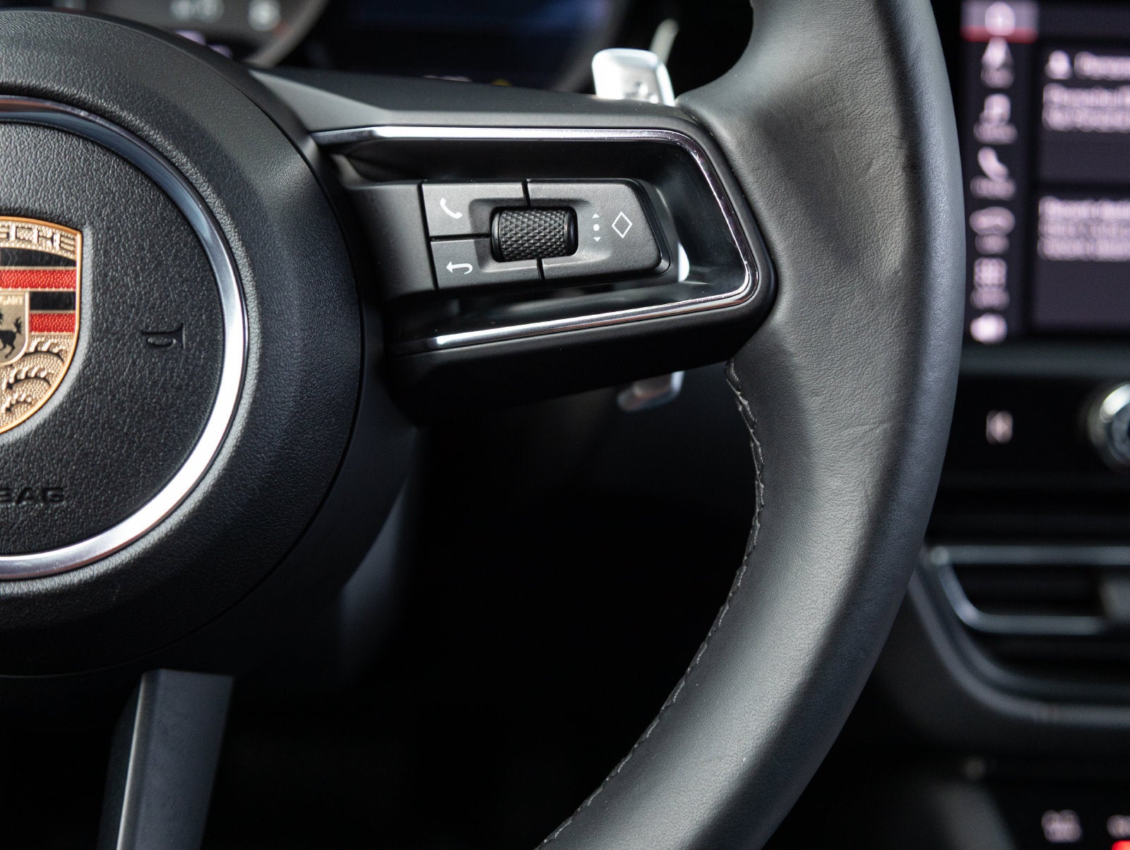 2024 Porsche Macan Macan