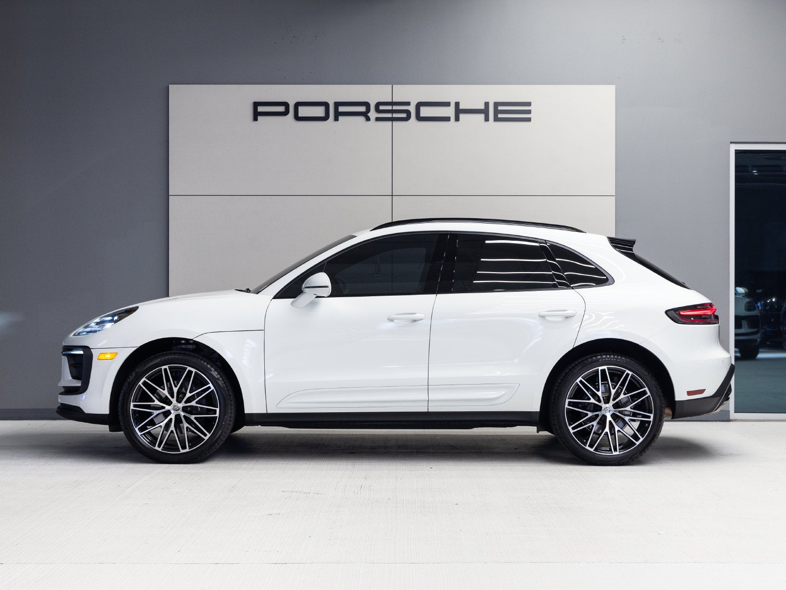 2024 Porsche Macan Macan