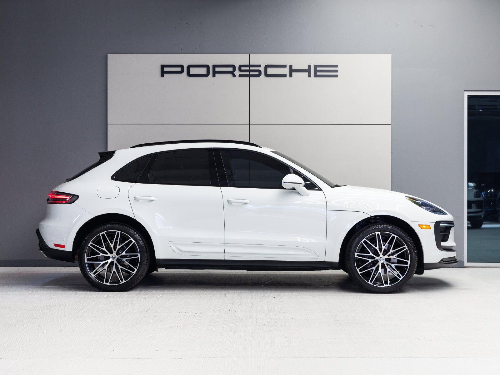 2024 Porsche Macan Macan