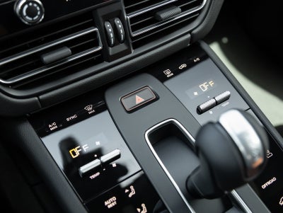 2025 Porsche Macan Macan