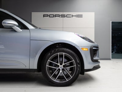 2026 Porsche Macan Macan