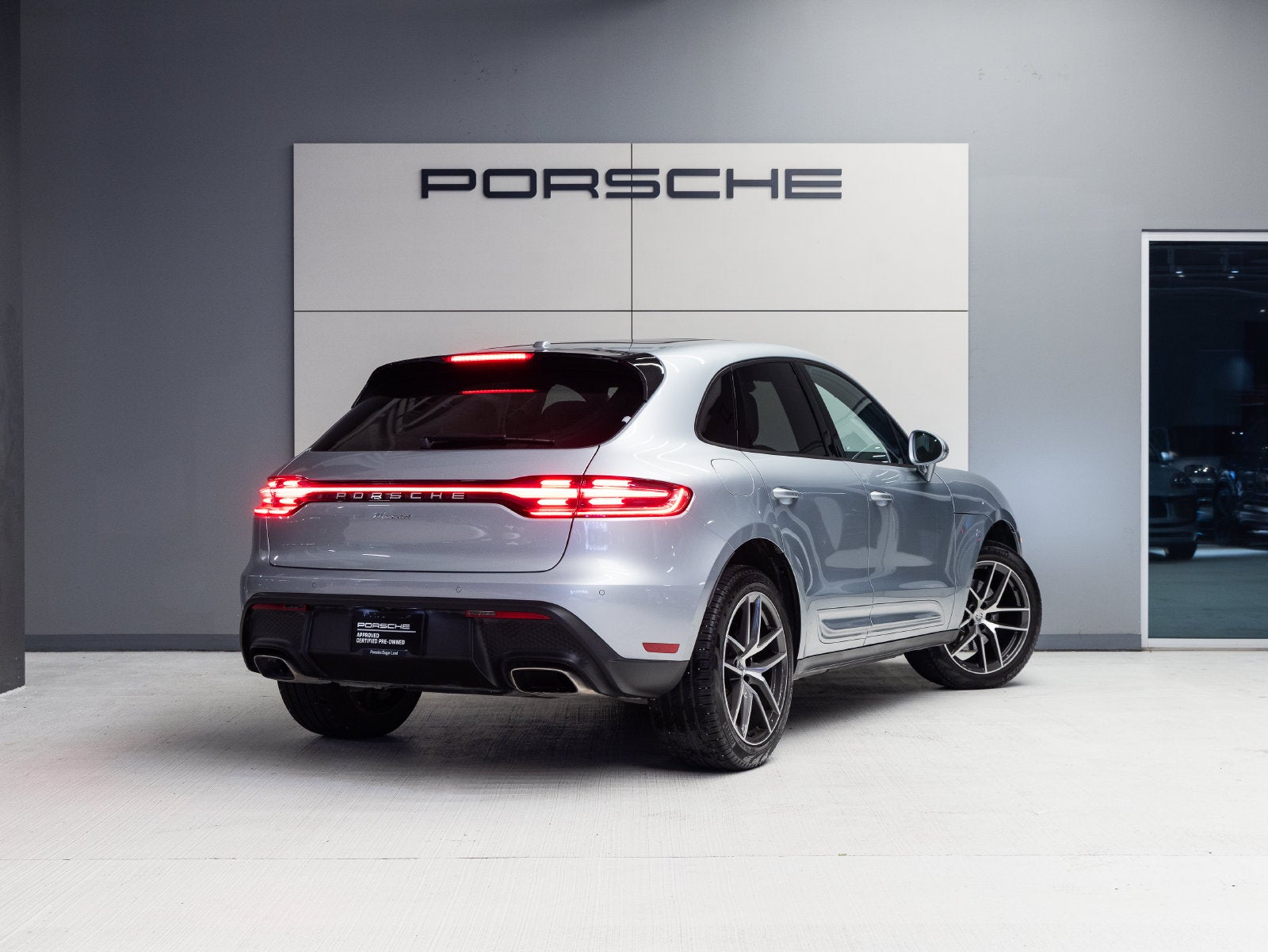 2026 Porsche Macan Macan