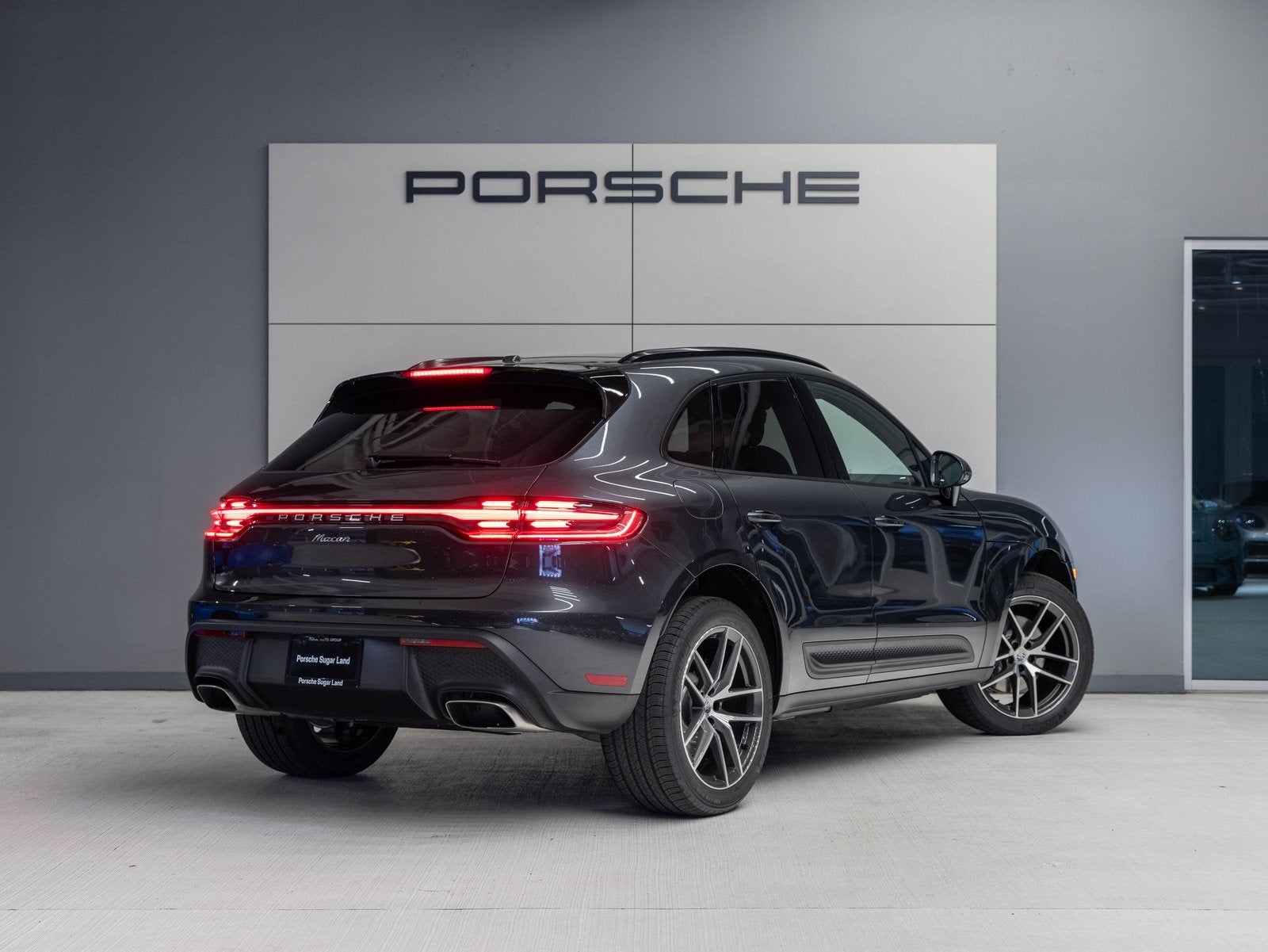 2026 Porsche Macan Macan