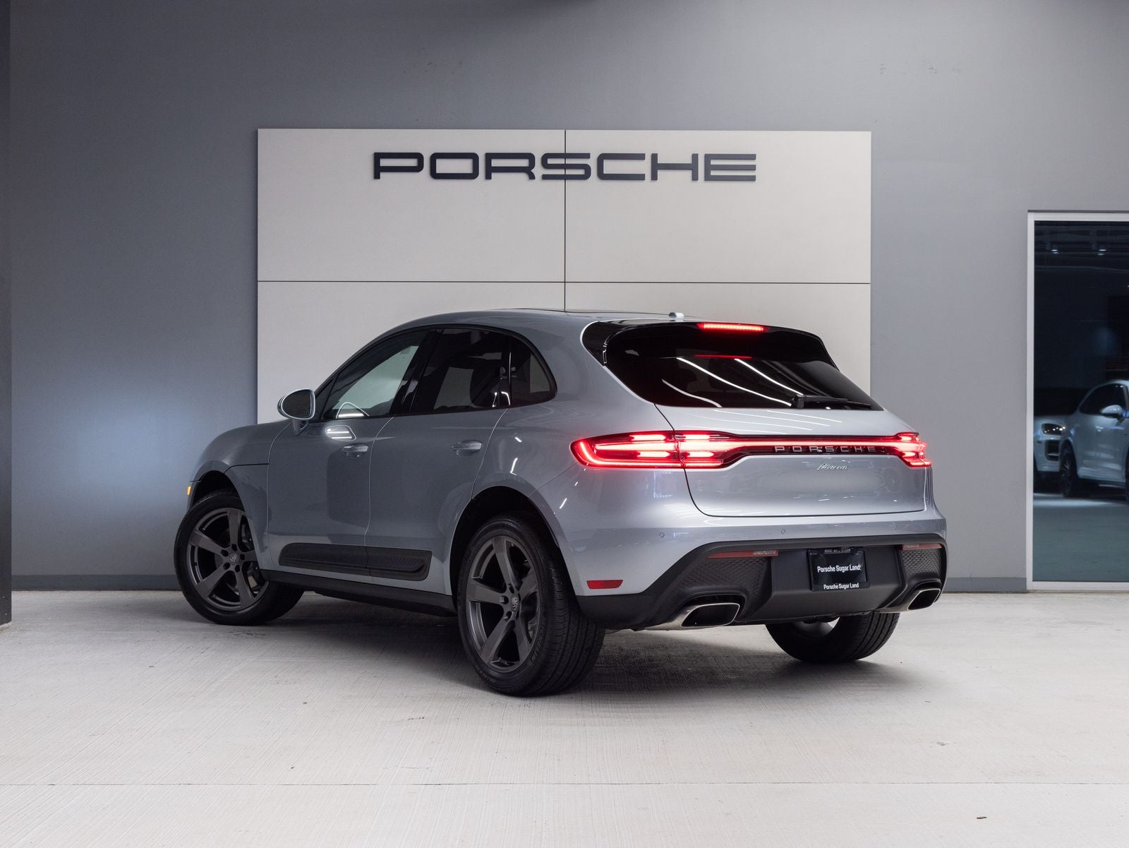 2026 Porsche Macan AWD