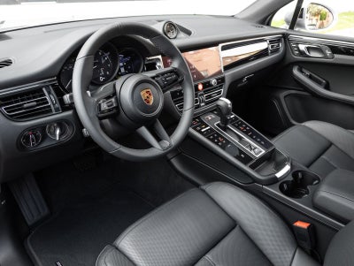 2026 Porsche Macan AWD