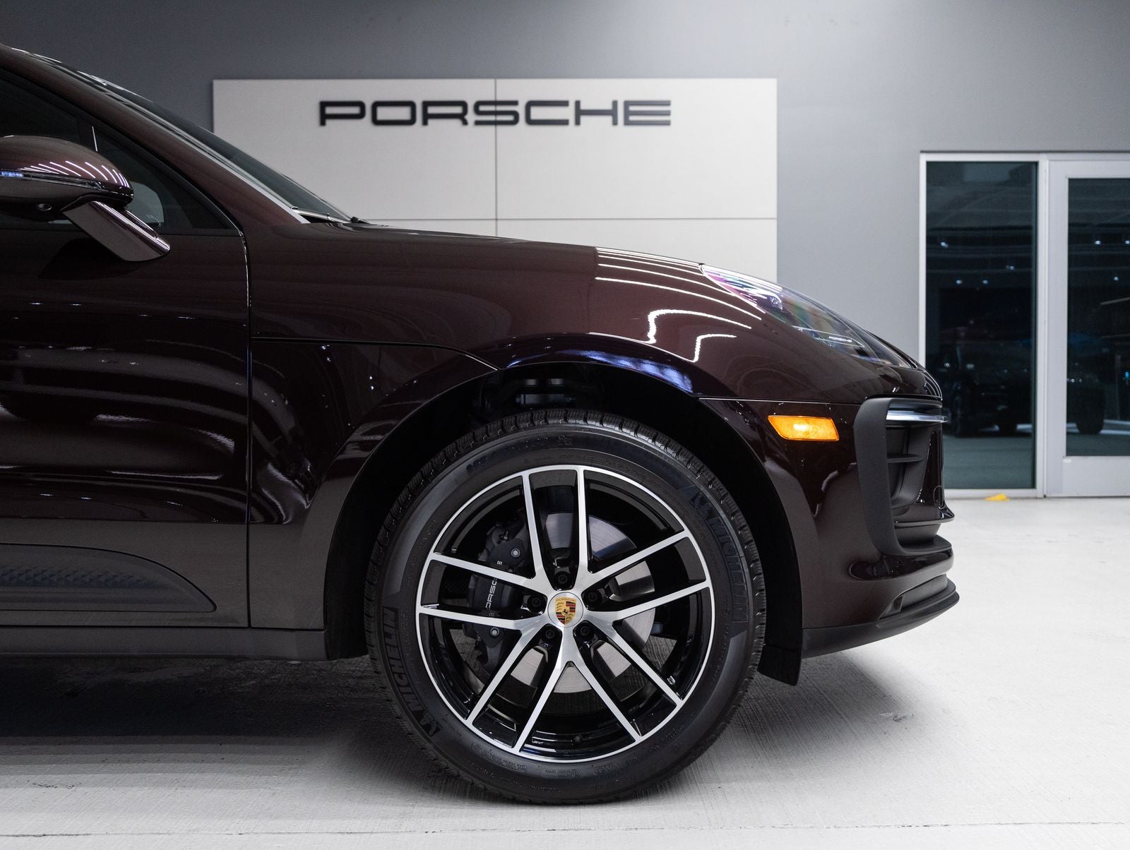 2026 Porsche Macan AWD