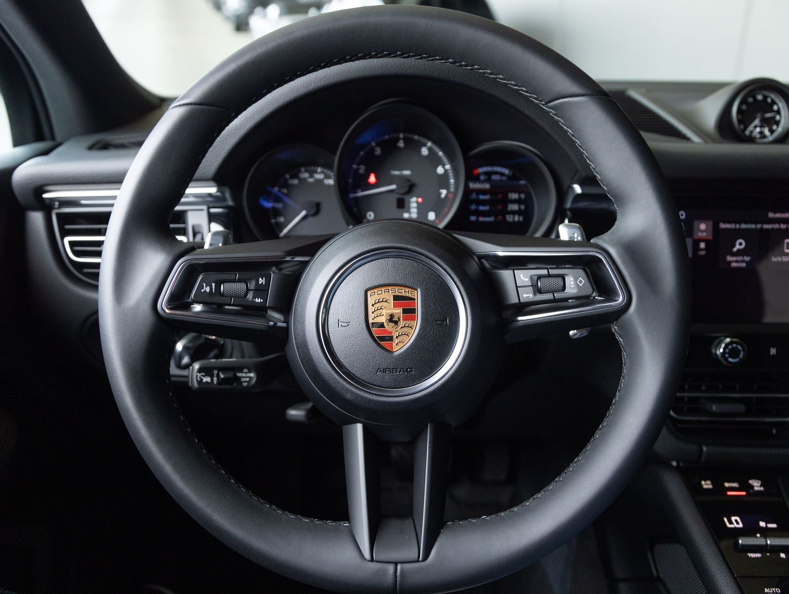 2026 Porsche Macan AWD