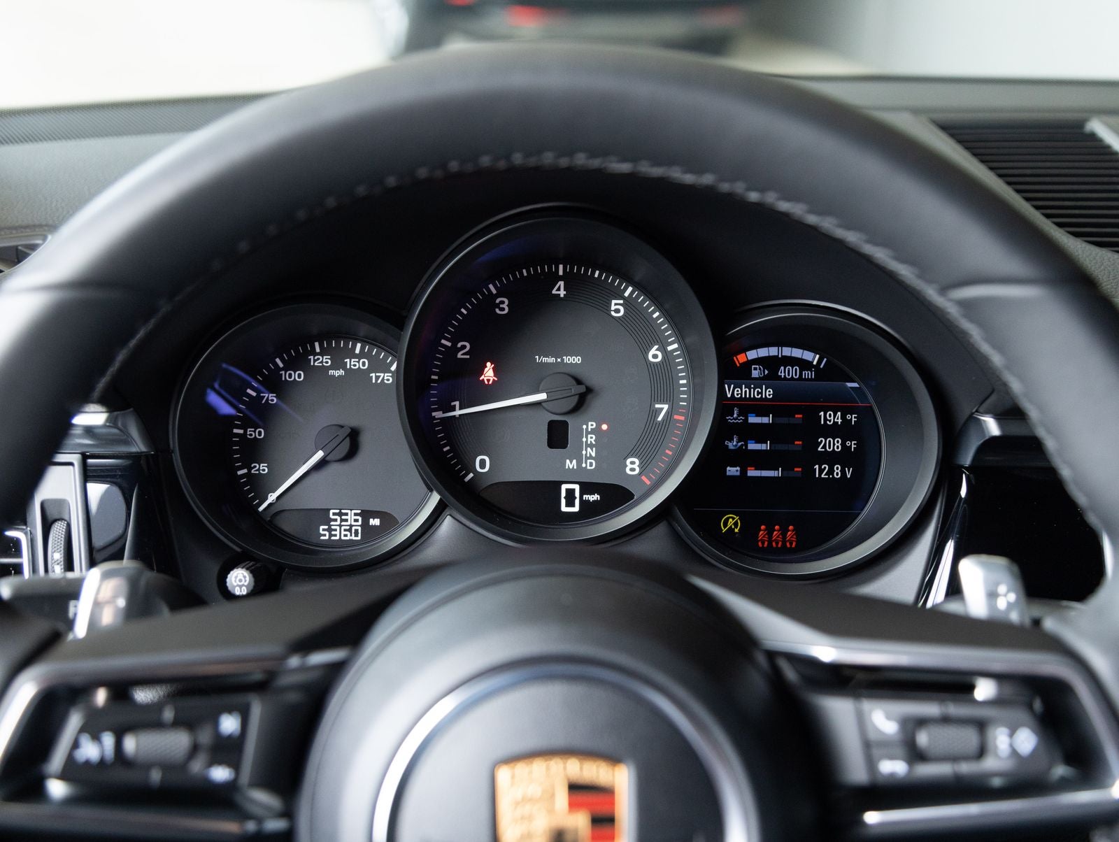 2026 Porsche Macan AWD