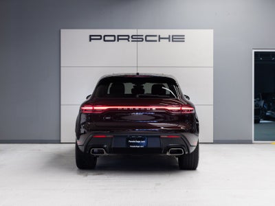2026 Porsche Macan AWD