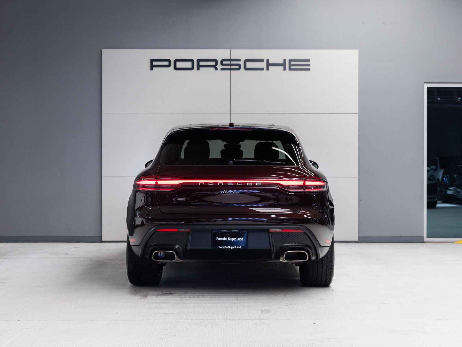 2026 Porsche Macan AWD