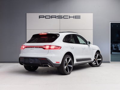 2026 Porsche Macan AWD