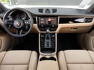 2026 Porsche Macan Macan