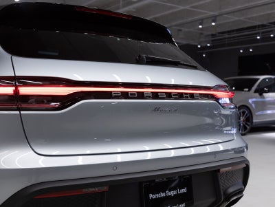 2026 Porsche Macan Macan
