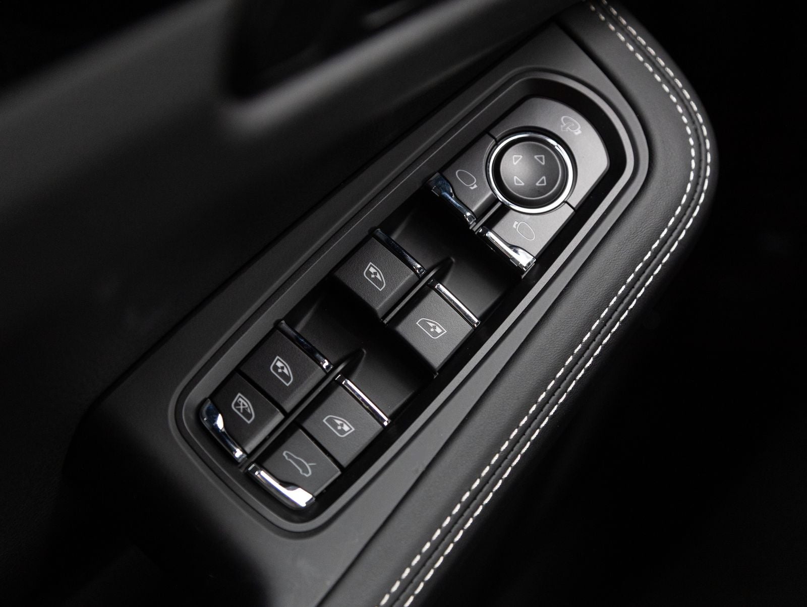 2026 Porsche Macan Macan T