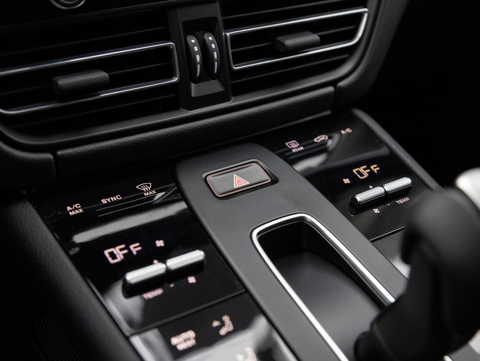 2026 Porsche Macan Macan T