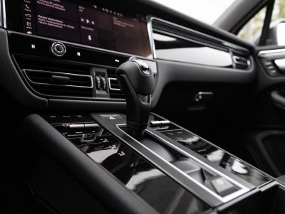 2026 Porsche Macan Macan T