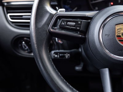 2023 Porsche Macan AWD