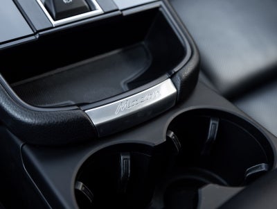 2023 Porsche Macan AWD