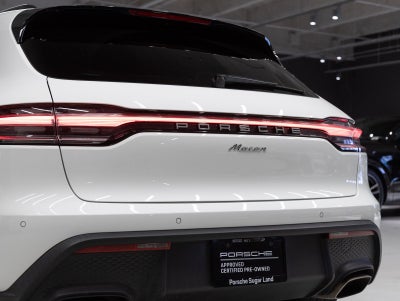 2023 Porsche Macan AWD