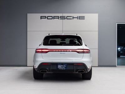 2023 Porsche Macan AWD