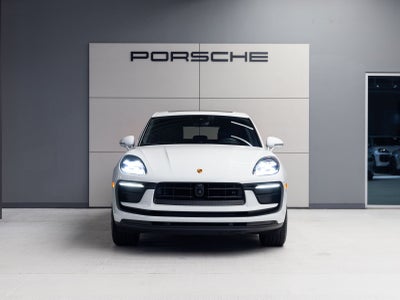 2023 Porsche Macan Macan