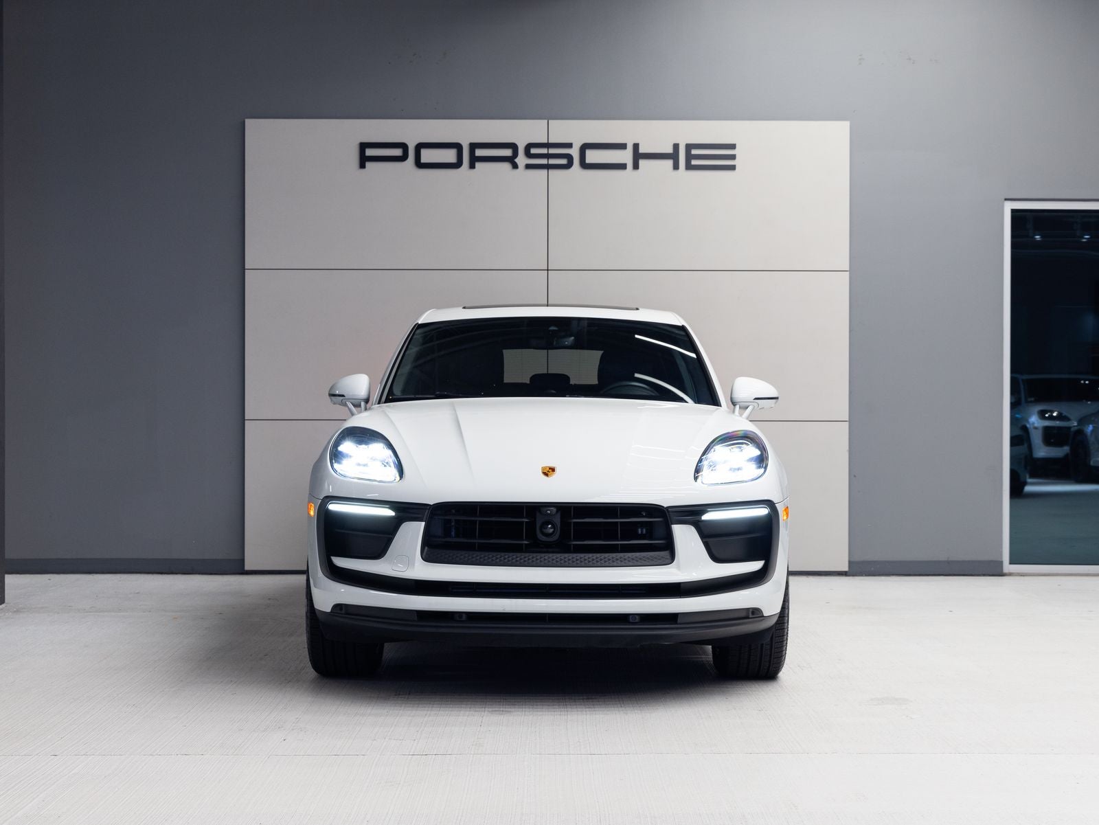 2023 Porsche Macan Macan