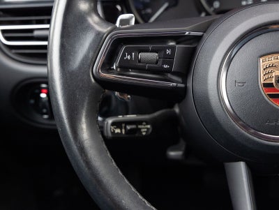 2023 Porsche Macan Macan