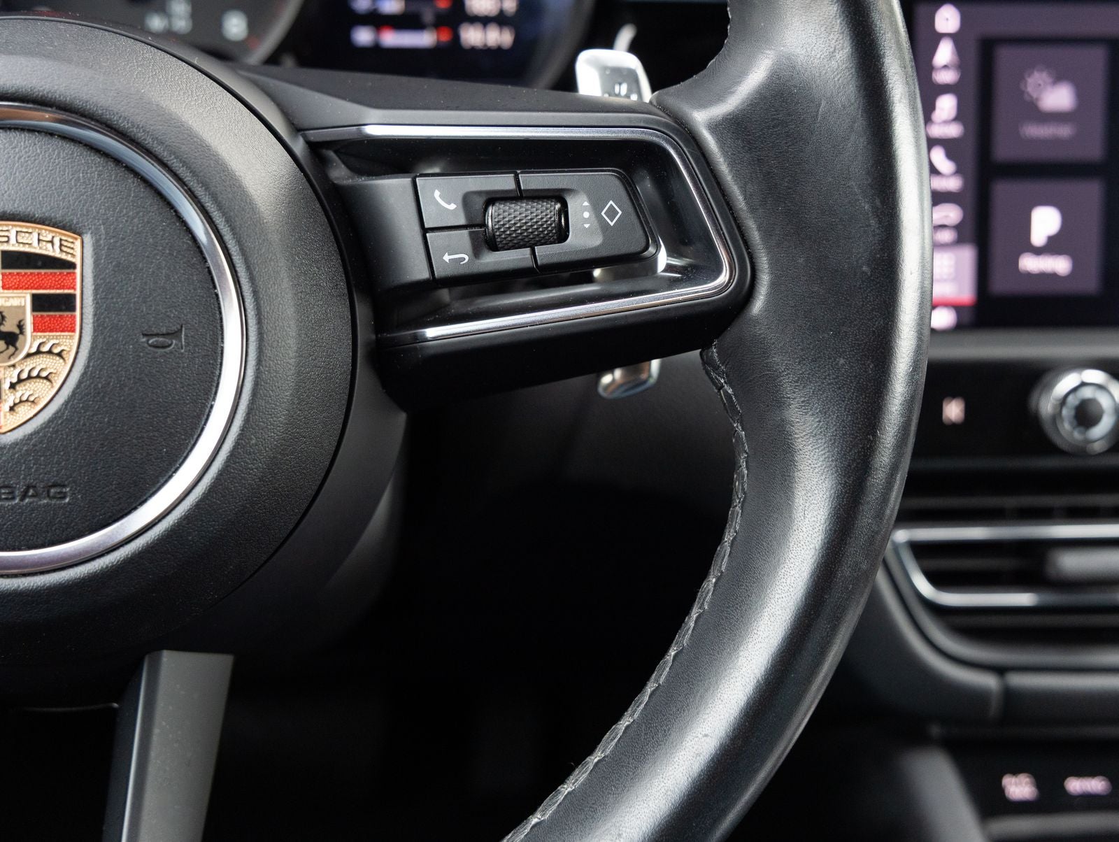 2023 Porsche Macan Macan